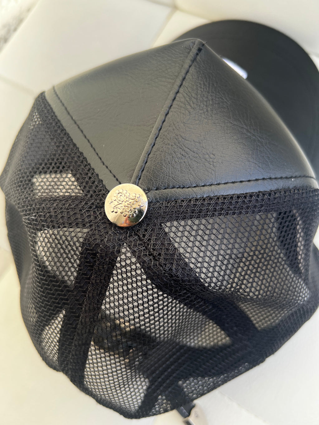 ONYX LA ITALIAN LEATHER TRUCKER