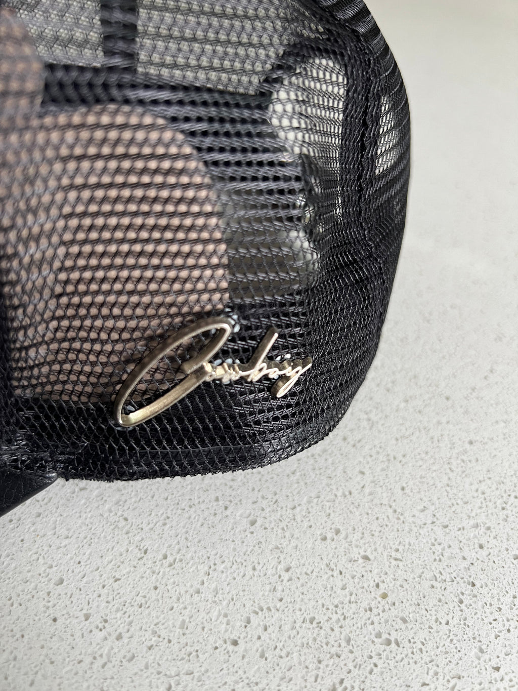 ONYX NY ITALIAN LEATHER TRUCKER