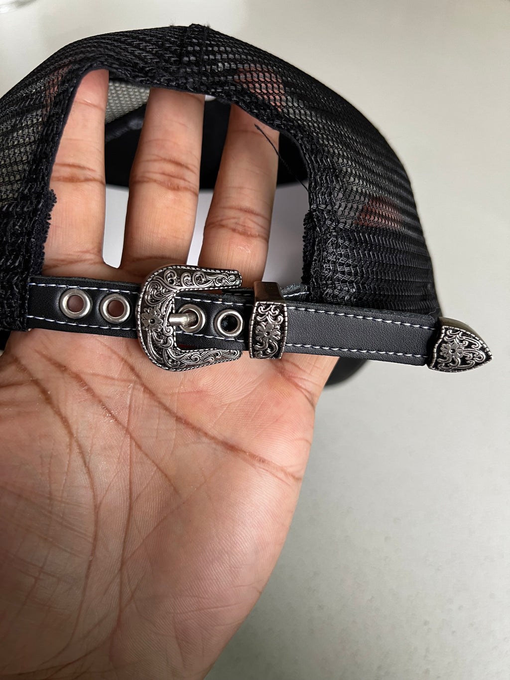 ONYX LA ITALIAN LEATHER TRUCKER