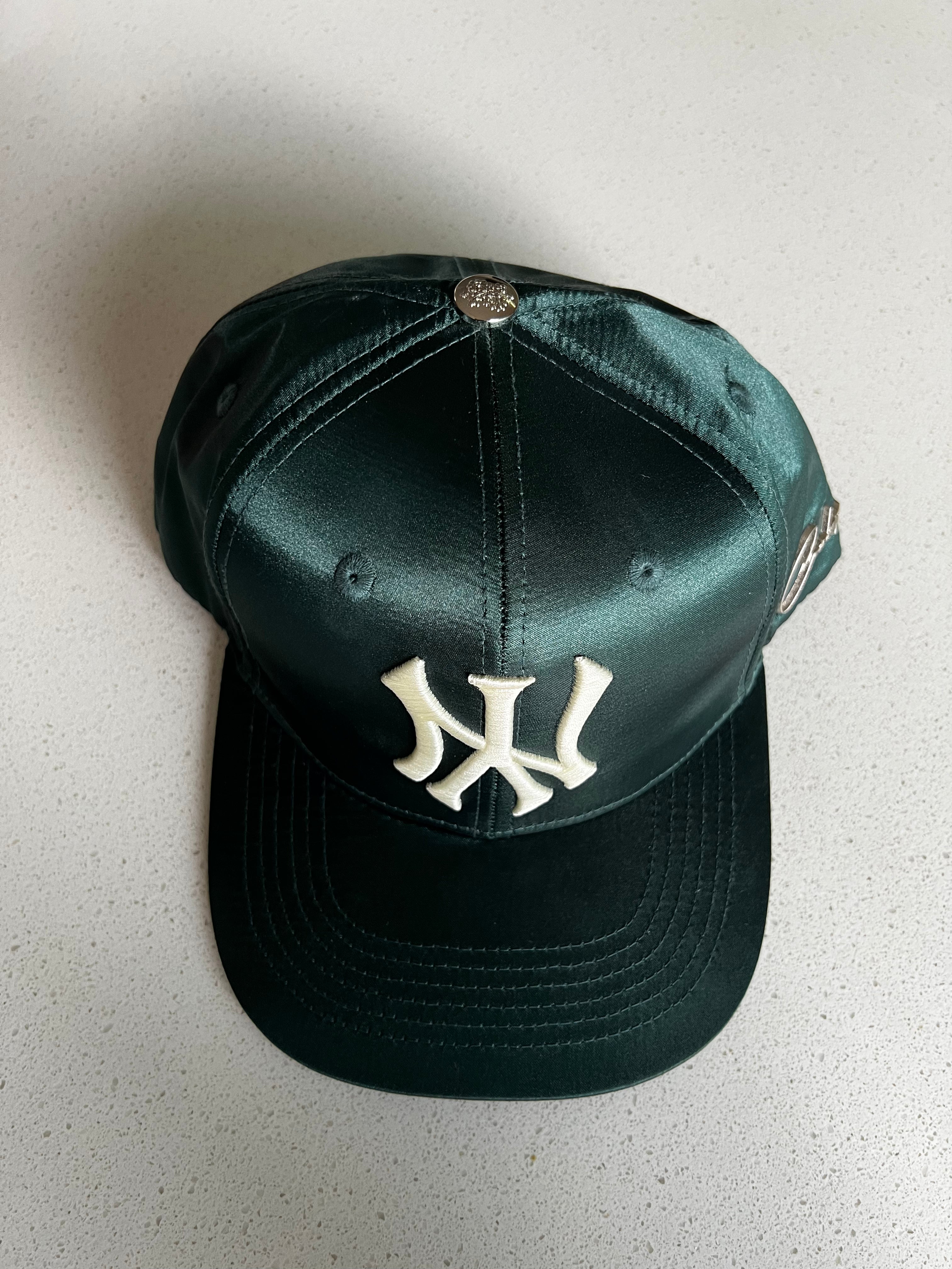 EMERALD NY SATIN BASEBALL CAP